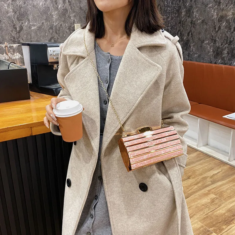 Роскошные дизайнерские акриловые квадратные сумки на цепочке - Фотография_5