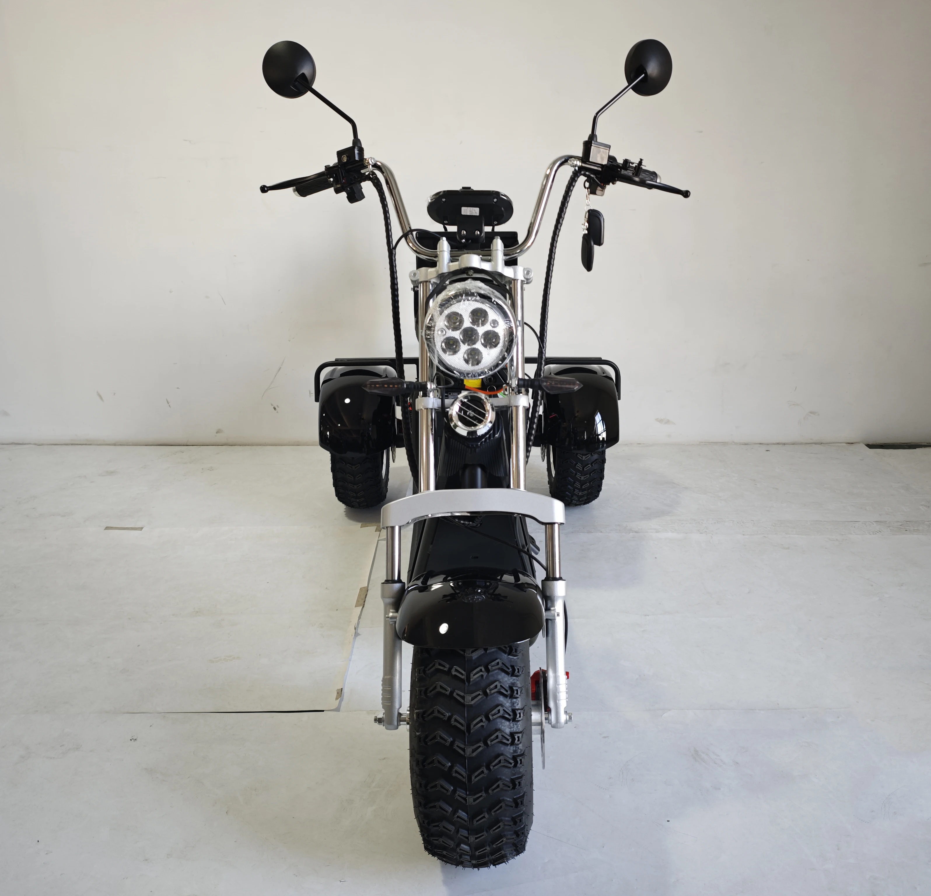 Совершенно новый склад сша/ес 2000 - Фотография_6