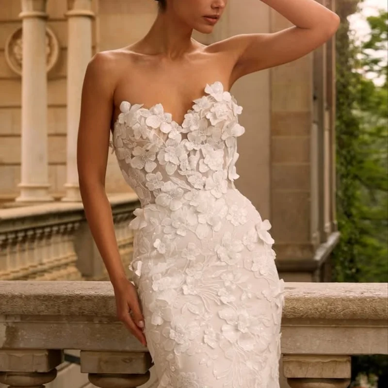 Кружева цвета слоновой кости