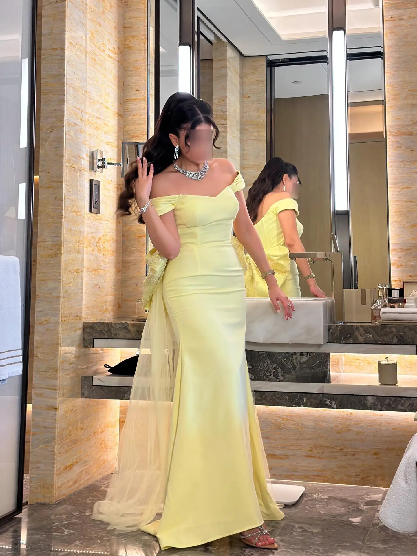 Индивидуальные платья для особых