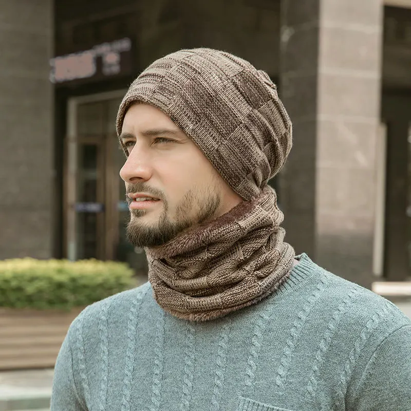 Мужской зимний теплый комплект из шапки и шарфа - Фотография_3