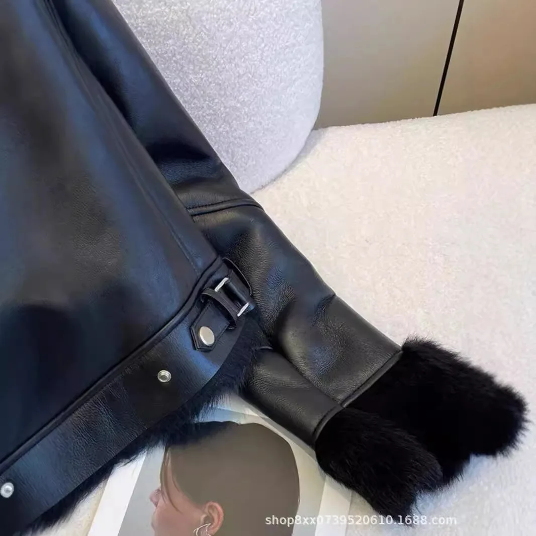 Пальто из искусственной кожи - Фотография_3