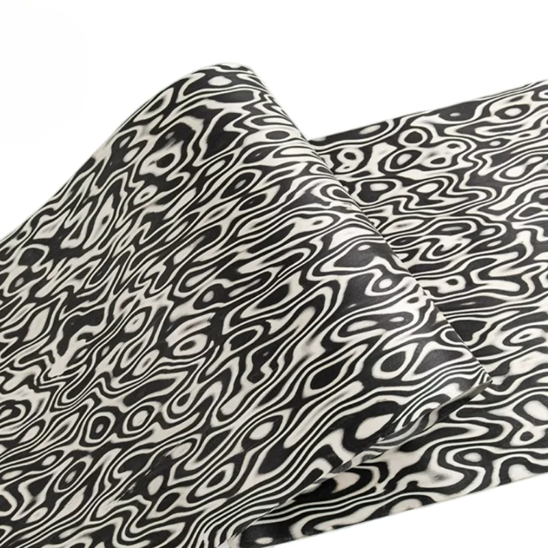 Технический черно-белый графический шпон для современных акцентных стен - Фотография_5