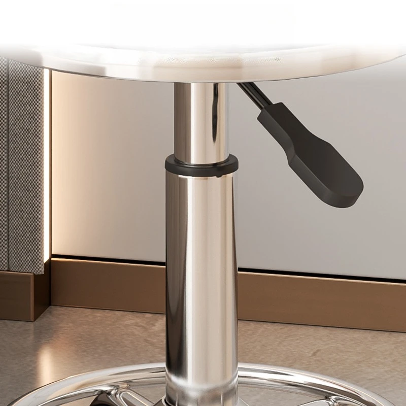 Регулируемый вращающийся табурет - Фотография_4