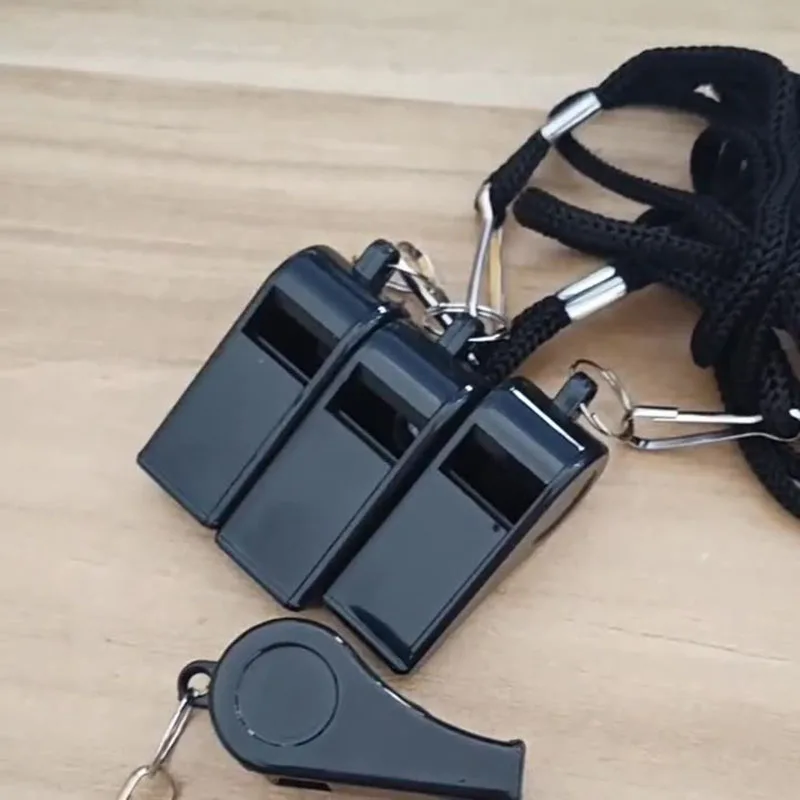 Высококачественный черный свисток для игры в рефери - Фотография_2