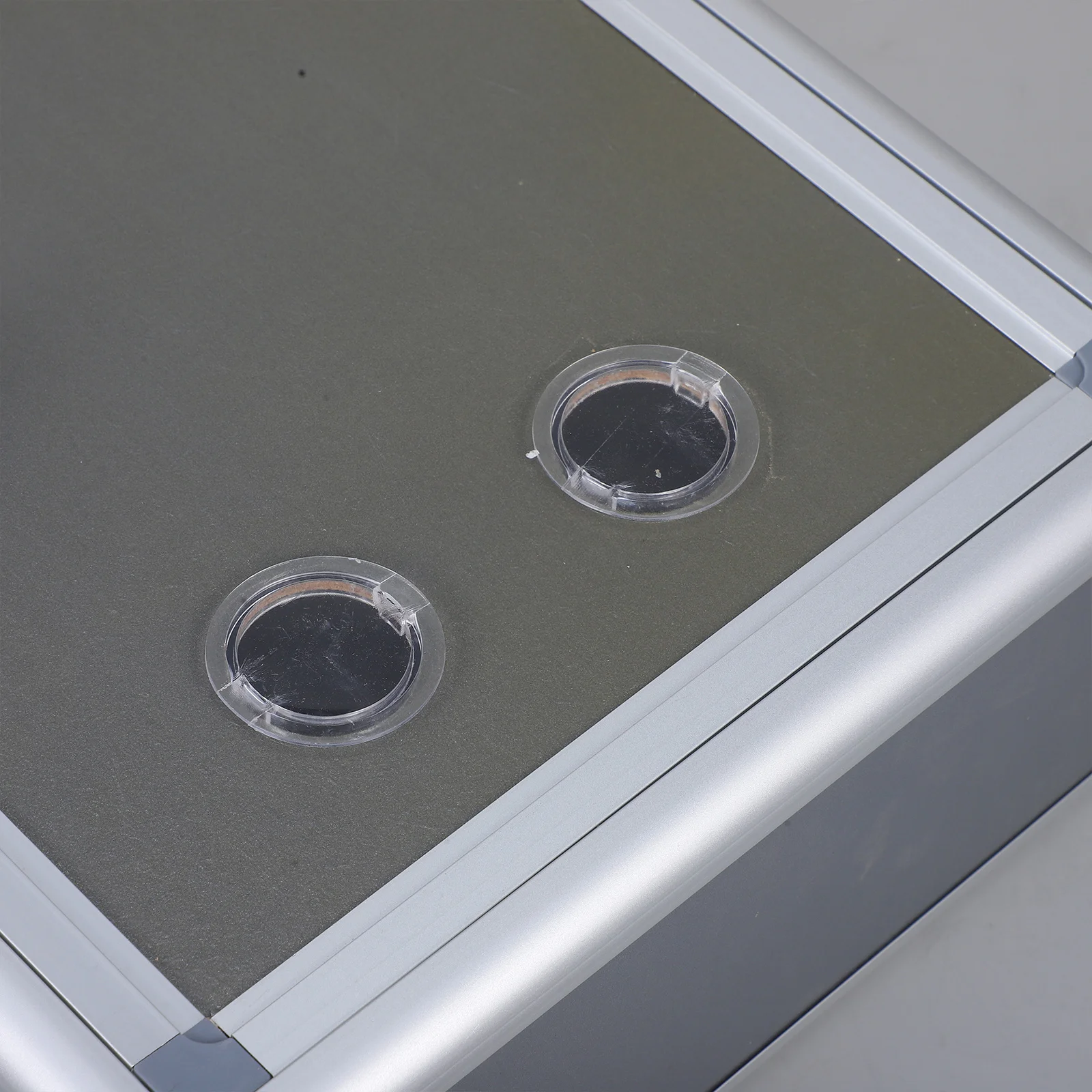 Запираемый ящик для предложений