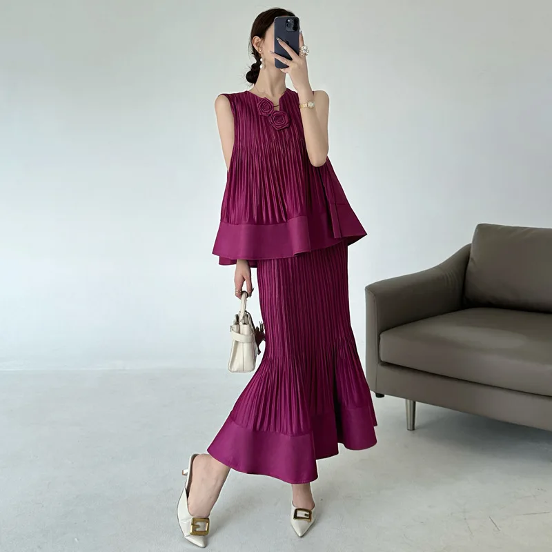 Черный плиссированный женский костюм с юбкой miyake