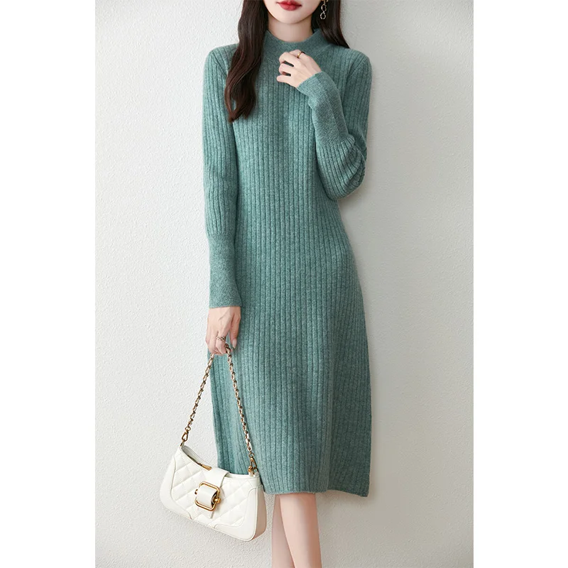 Платье из 100% мериносовой шерсти с полувысоким воротником для женщин - Фотография_2