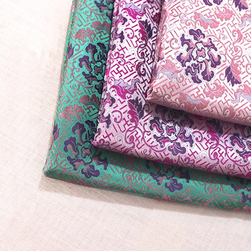 Song парчовый жилет