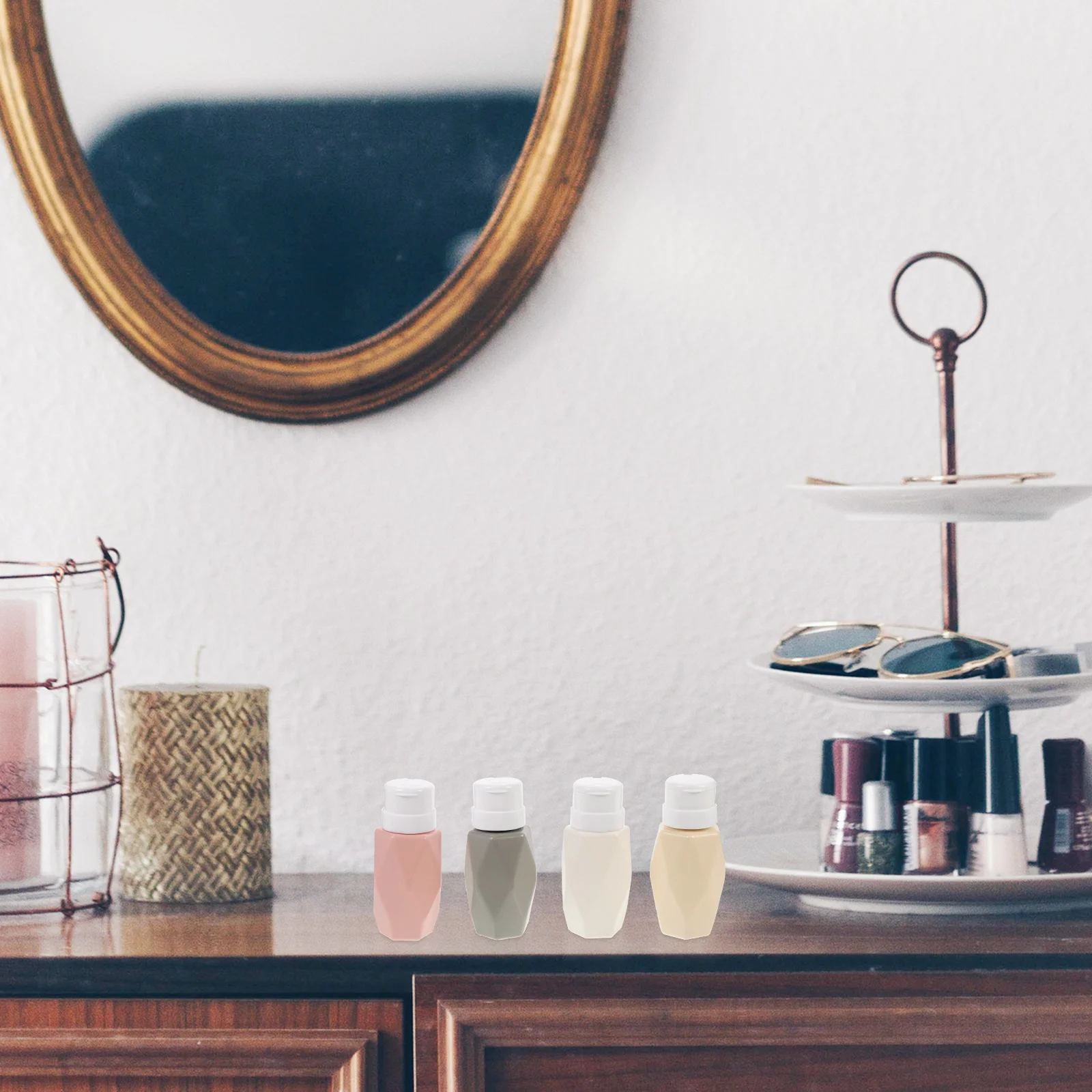 Бутылки с жидкостью - Фотография_2