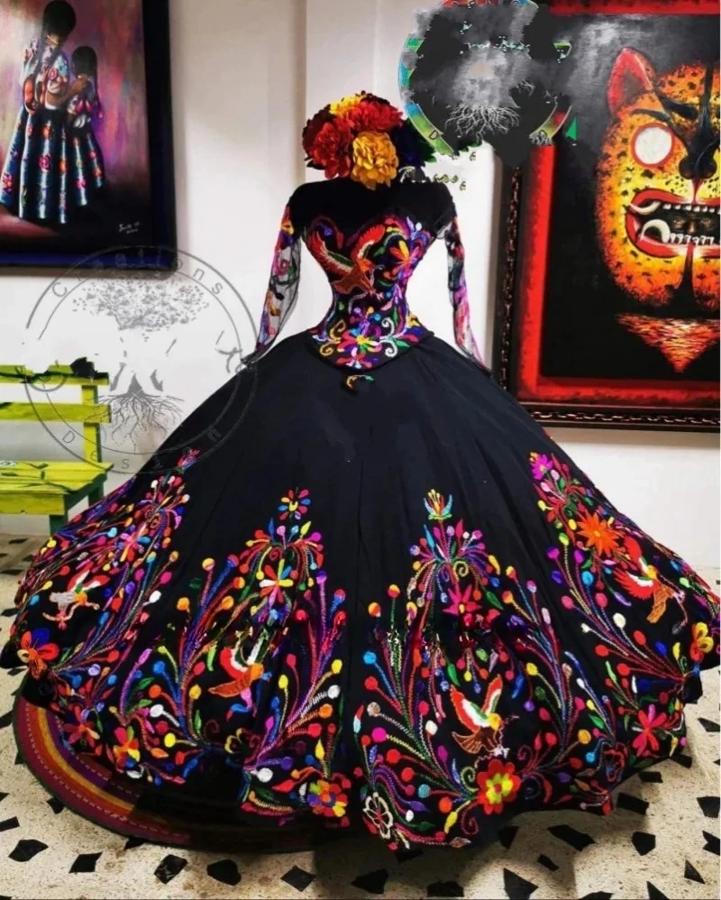 Черное платье принцессы quinceanera