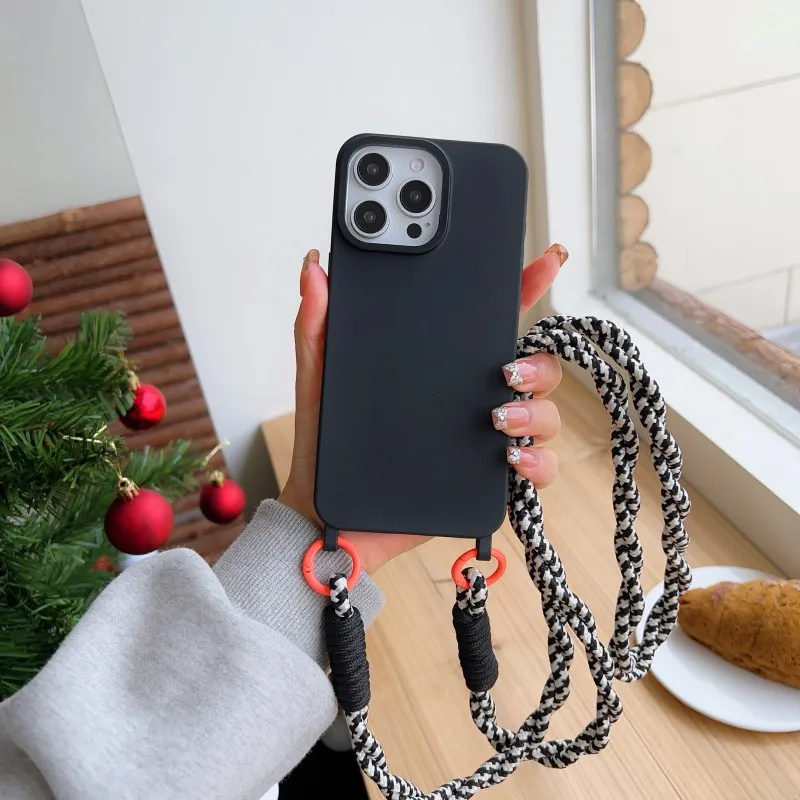 Противоударный чехол со шнурком для iphone 16 - Фотография_6