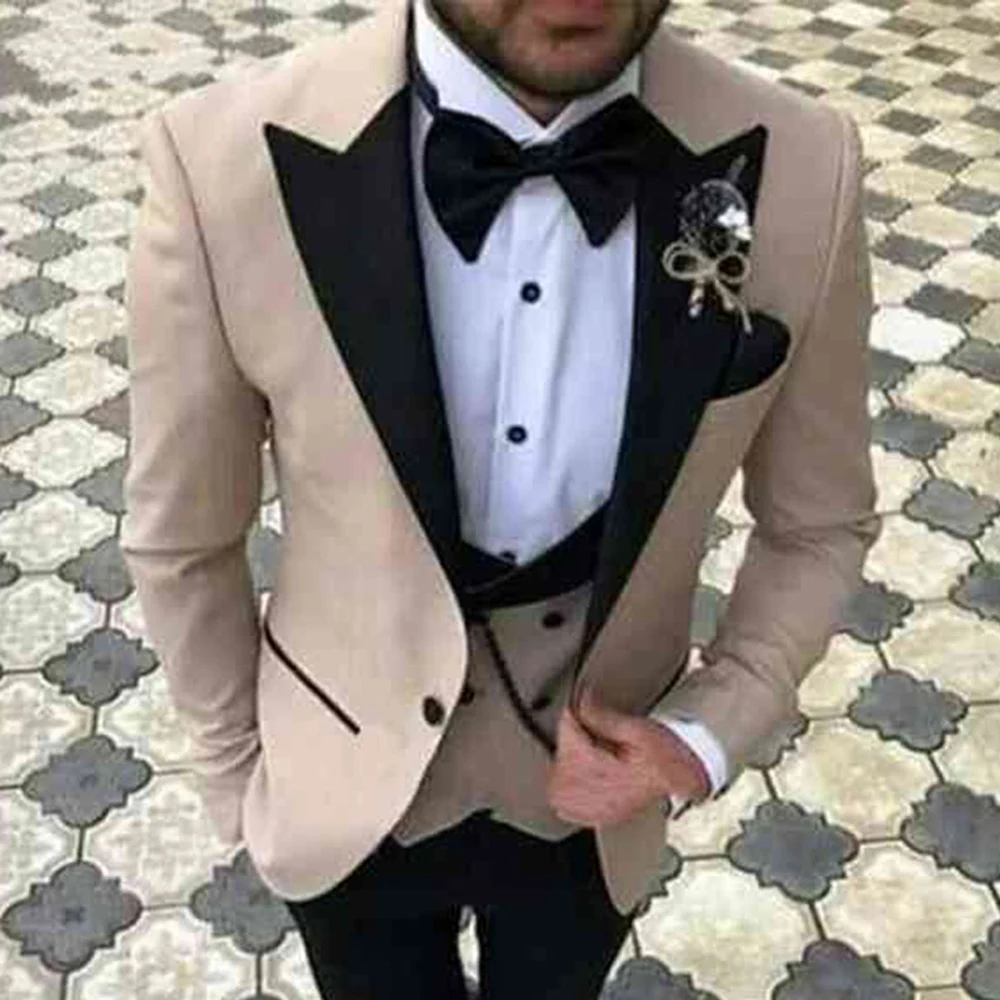 Новый белый мужской костюм на заказ - Фотография_3