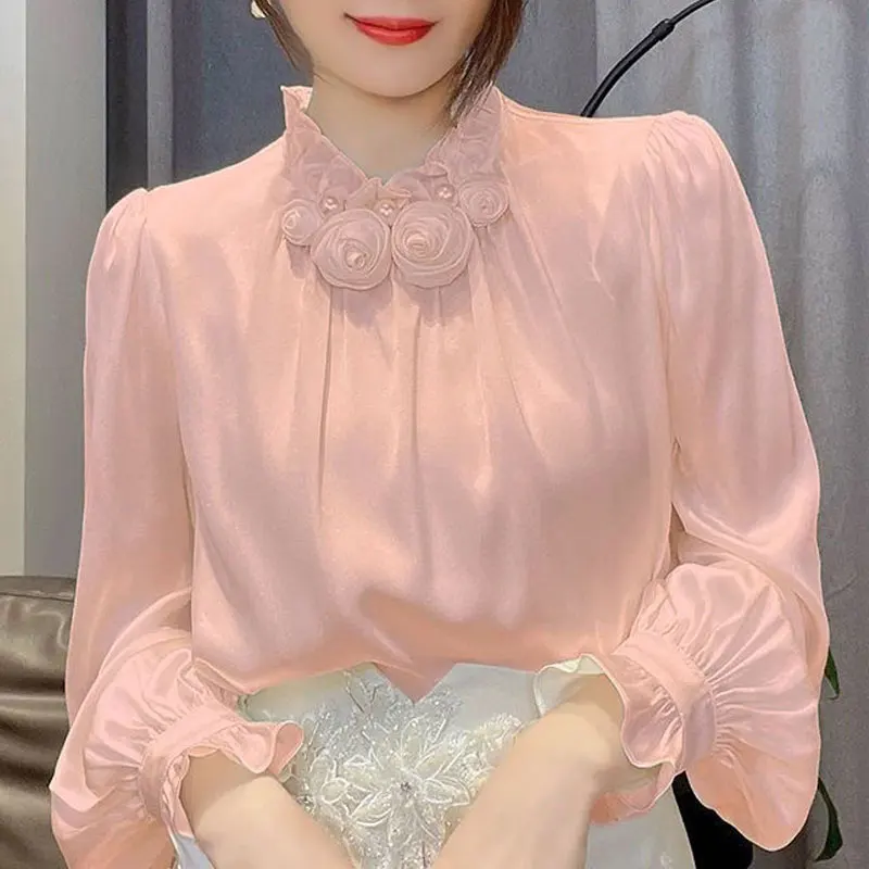 Элегантная блузка со складками и воротником-стойкой - Фотография_2