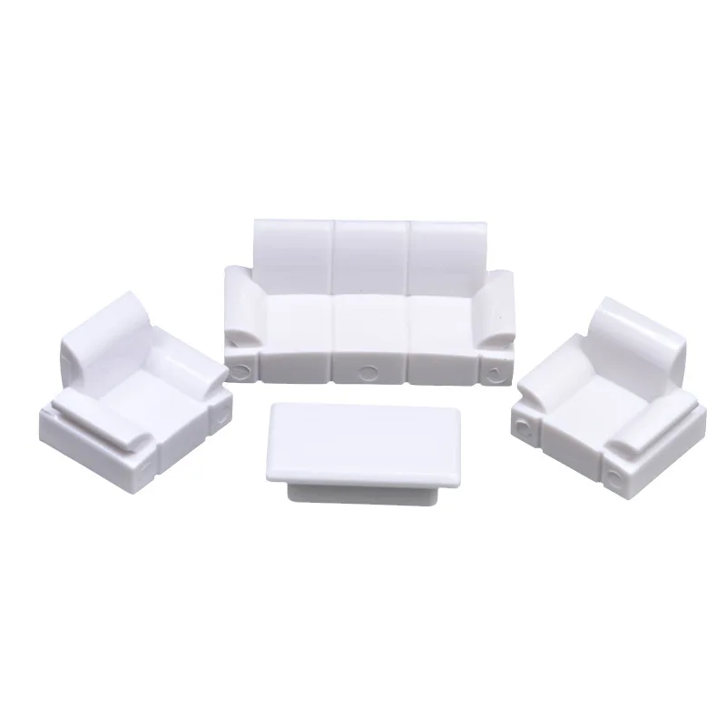 Миниатюрный набор мебели - крытая кровать