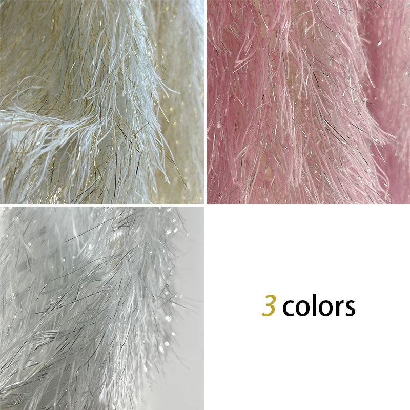 Блестящая золотисто-розовая сетчатая ткань с кисточками и перьями - Фотография_6