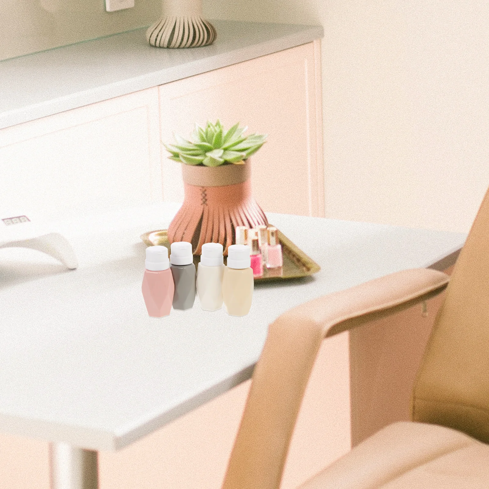 Бутылки с жидкостью - Фотография_3