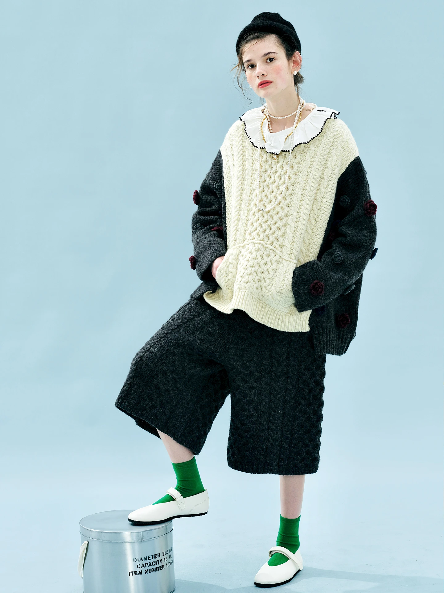 Цветной свитер с 3d цветами - Фотография_4