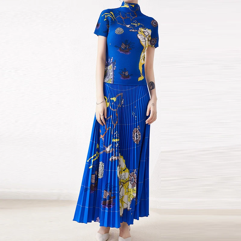 Элегантный костюм из двух предметов с юбкой - Фотография_5