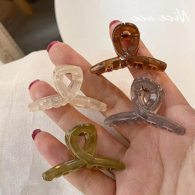 Маленькие заколки для волос для женщин - Фотография_5