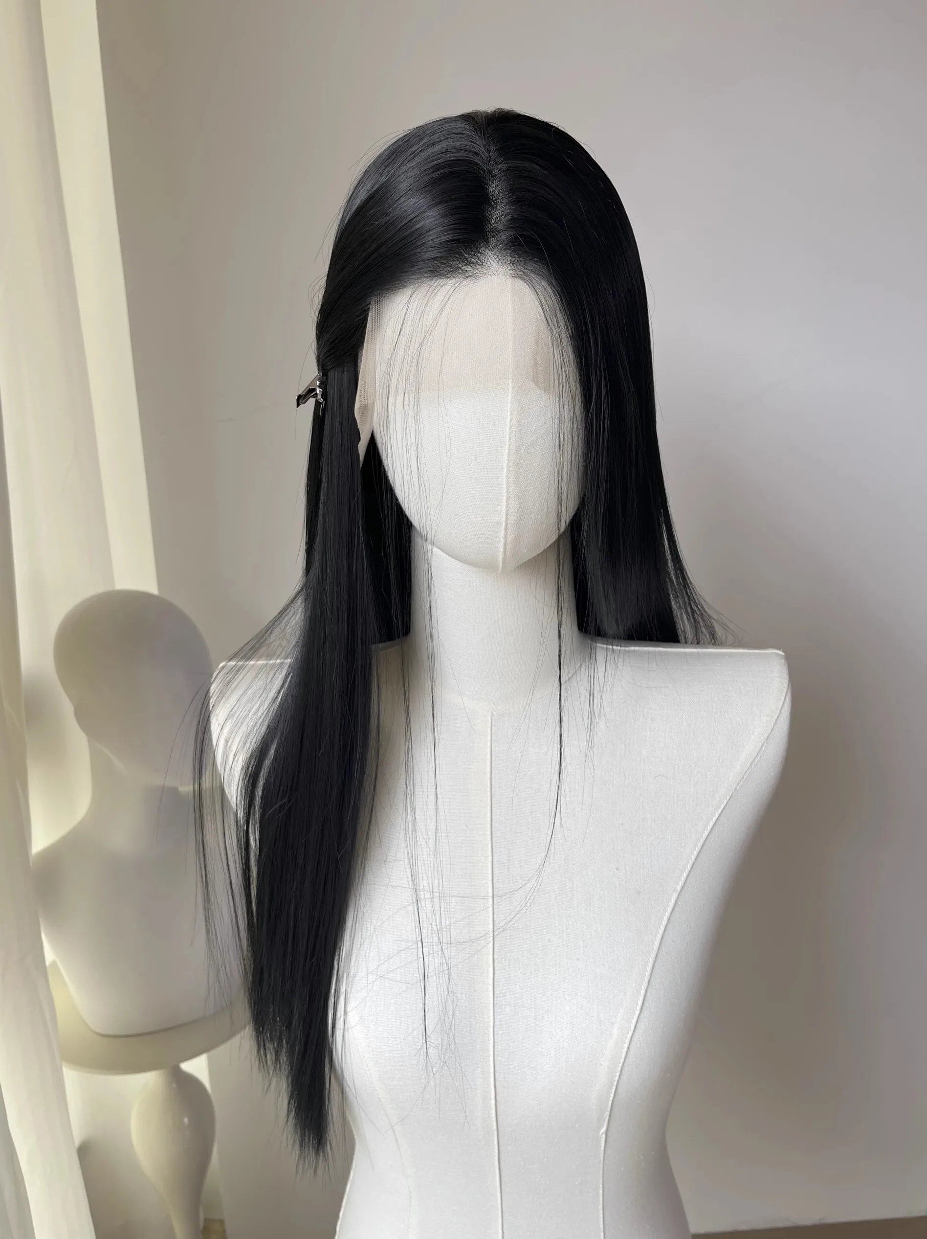 Черный парик 26 дюймов 13x4 парик - Фотография_3