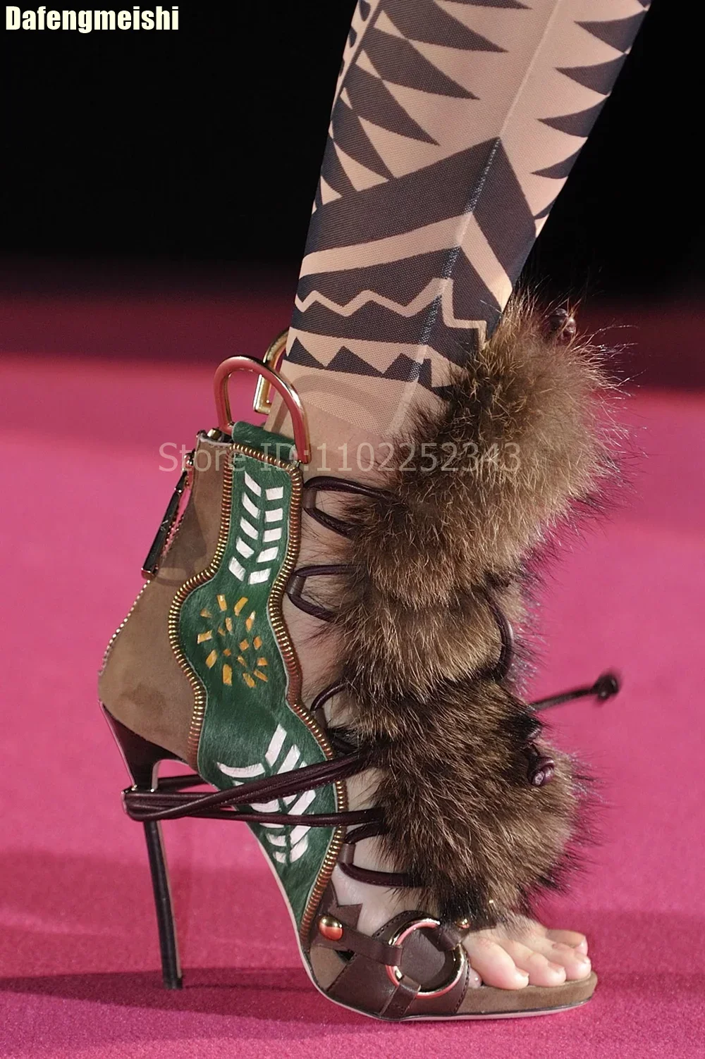 Новые полые сандалии-гладиаторы с металлической пряжкой - Фотография_3