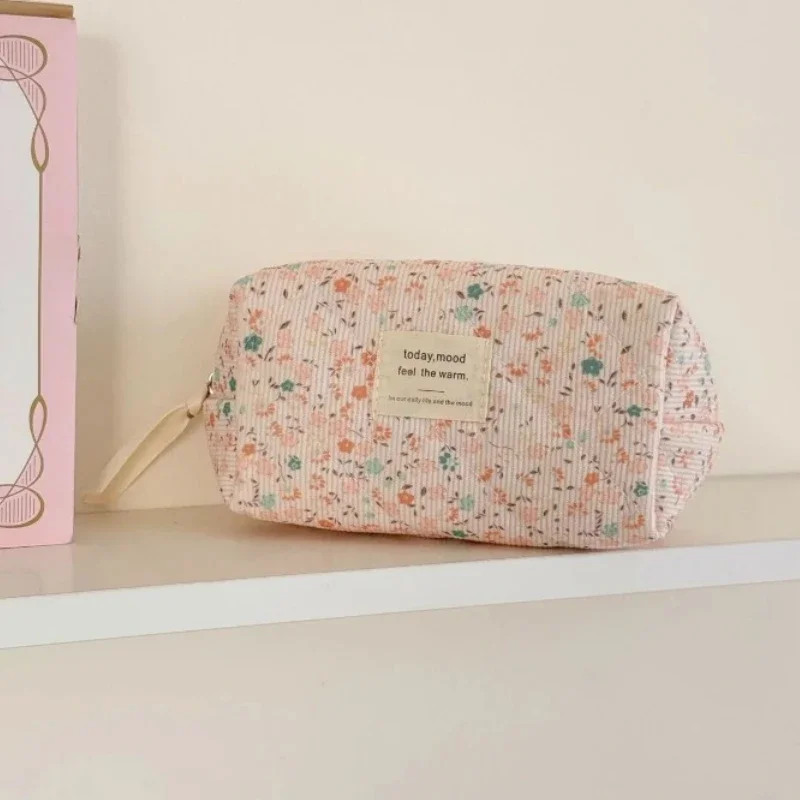 Женские косметички большой вместимости - Фотография_4