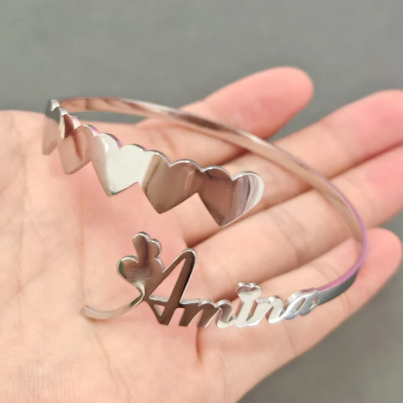 Индивидуальный браслет в форме сердца с верхней и нижней дифференциацией - Фотография_5