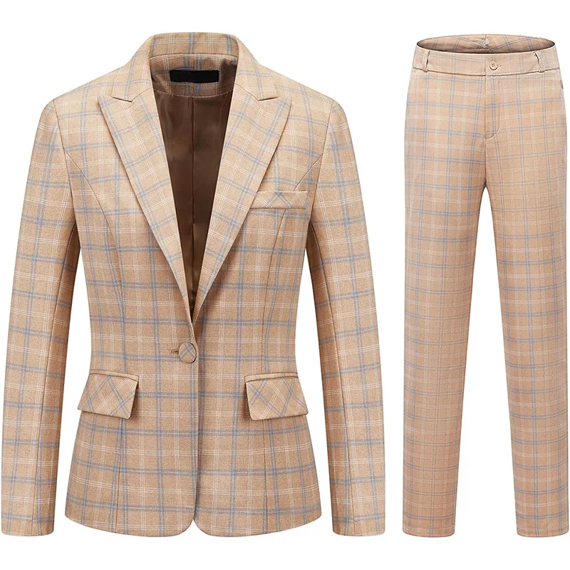 Женские офисные костюмы в клетку