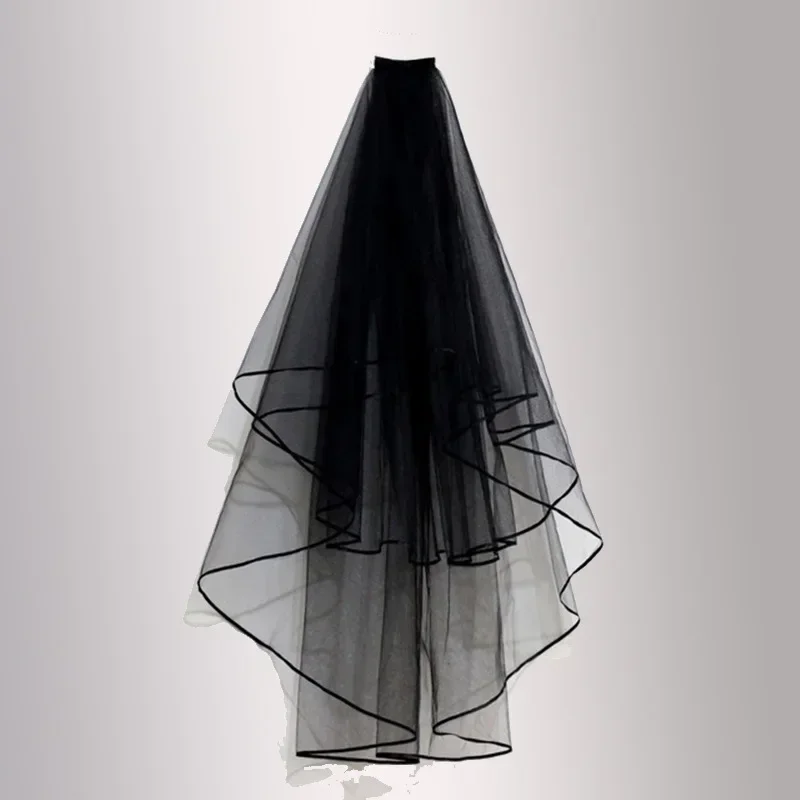 Элегантная черная свадебная фата с лентой по краям