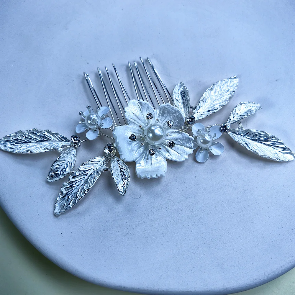 Свадебная расческа для волос с жемчужным цветком - Фотография_4