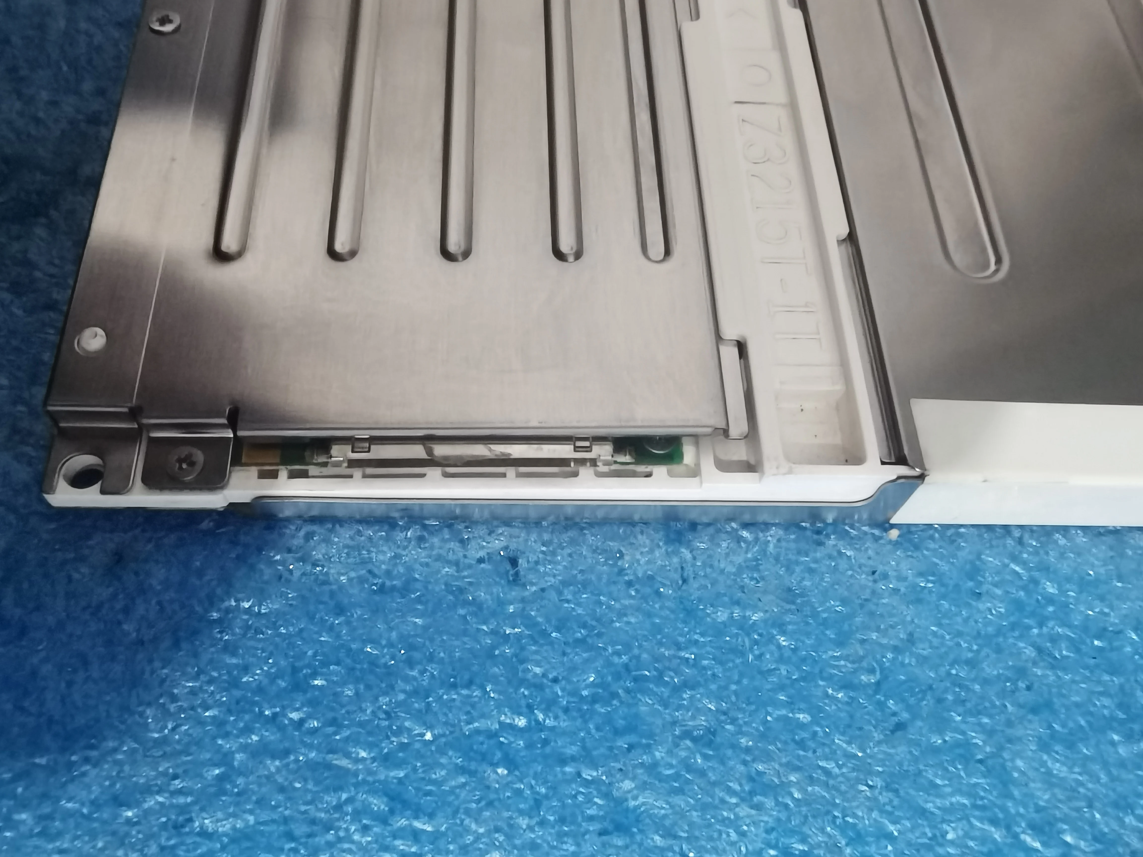 Оригинальный промышленный экран lq121s1lg61 - Фотография_3