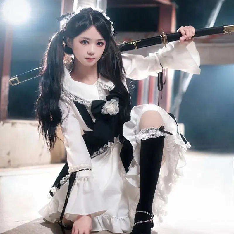 Платье горничной с выдувной киской - Фотография_2