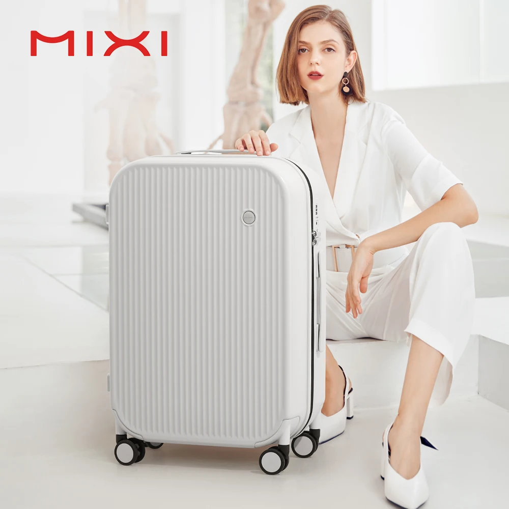 Дорожный чемодан в полоску mixi