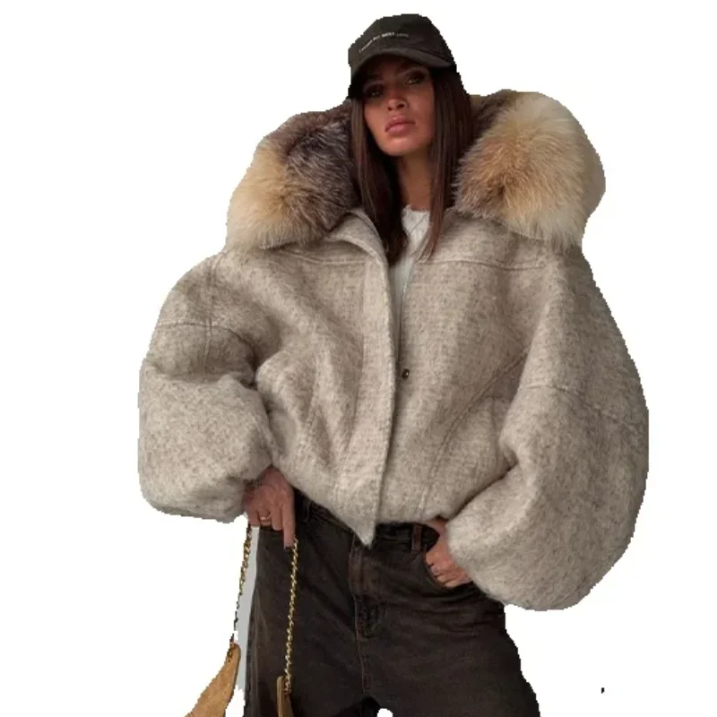 Теплая куртка с воротником из искусственного меха и длинными рукавами - Фотография_6