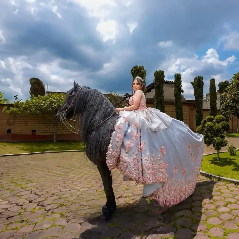 Голубое стильное бальное платье по индивидуальному заказу - Фотография_2