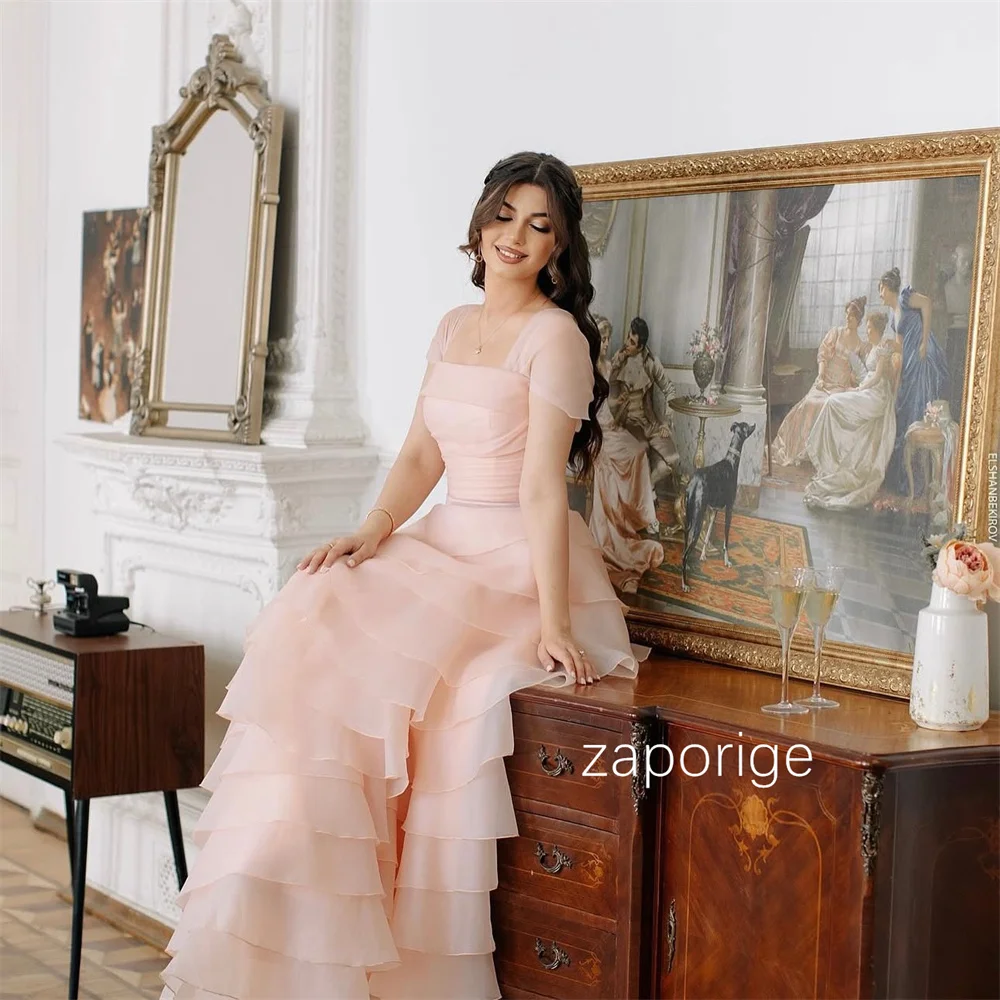 Бальное платье из органзы с многоуровневыми - Фотография_5