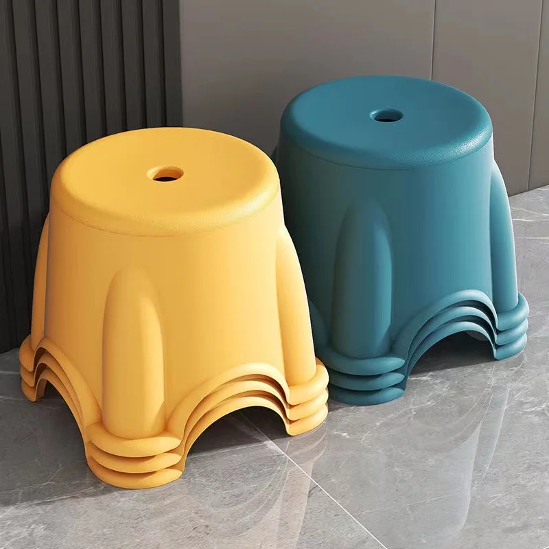 Пластиковый маленький табурет - Фотография_2