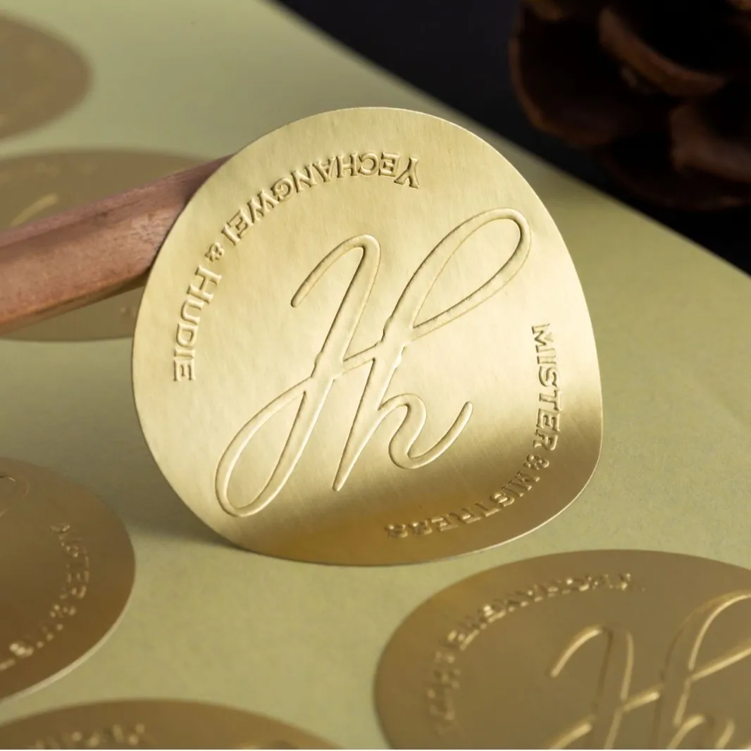 Индивидуальные матовые серебряные этикетки с логотипом - Фотография_5