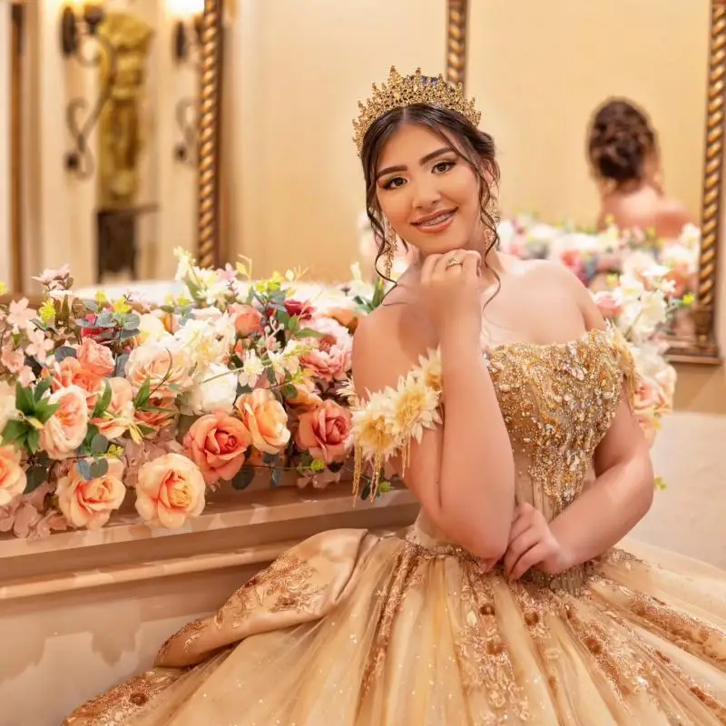 Блестящее золотое платье quinceanera - Фотография_4
