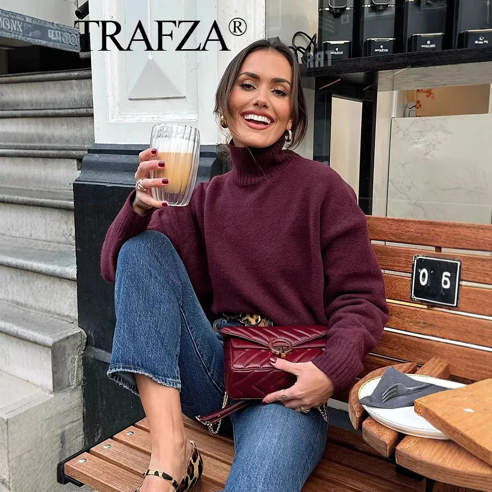 Женский элегантный бордовый вязаный пуловер - Фотография_3