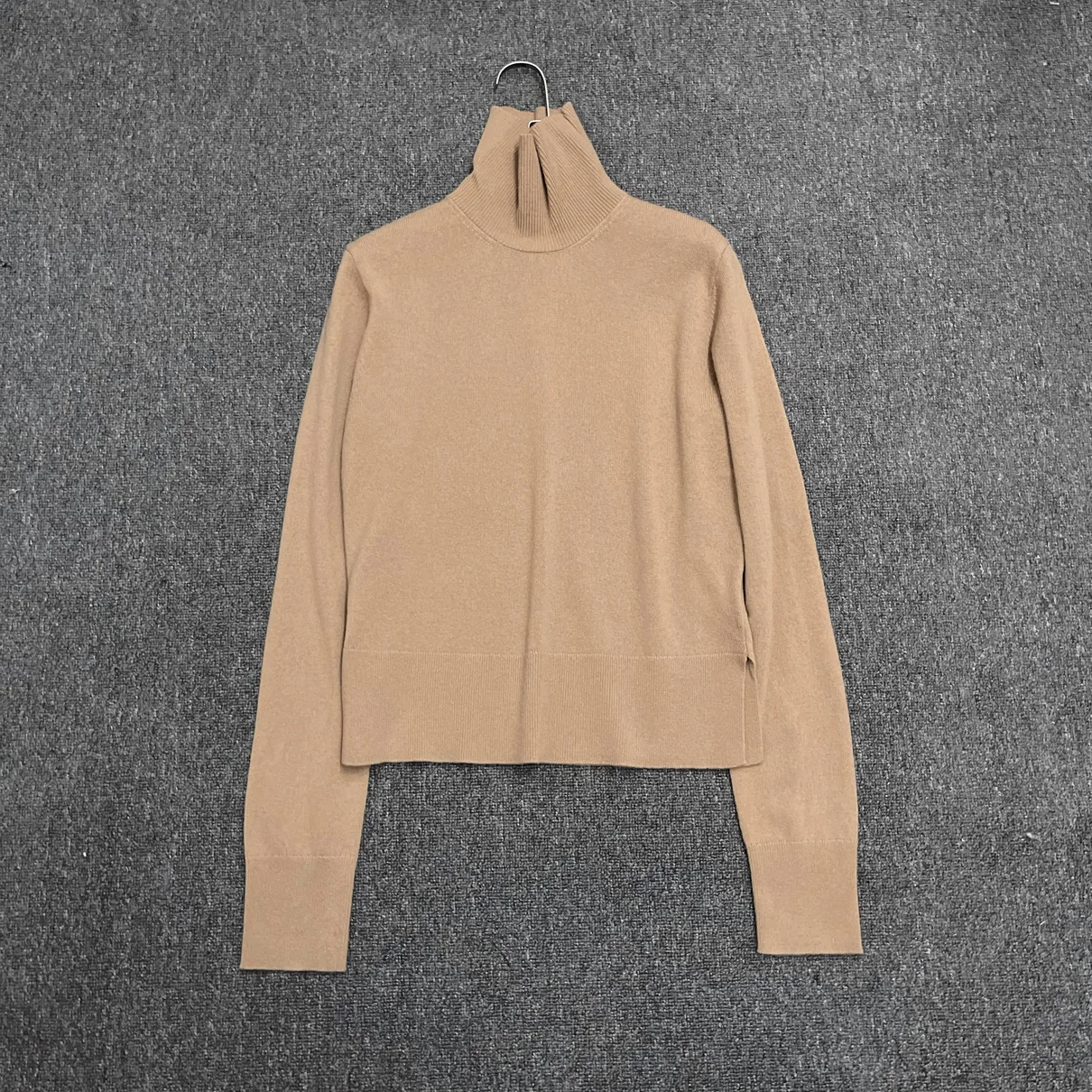 Maxdutti минималистичный трикотаж - Фотография_3