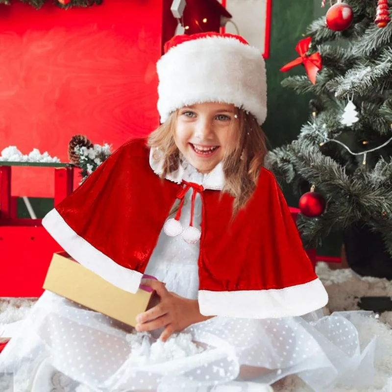 Зимний красный бархатный плащ - Фотография_6