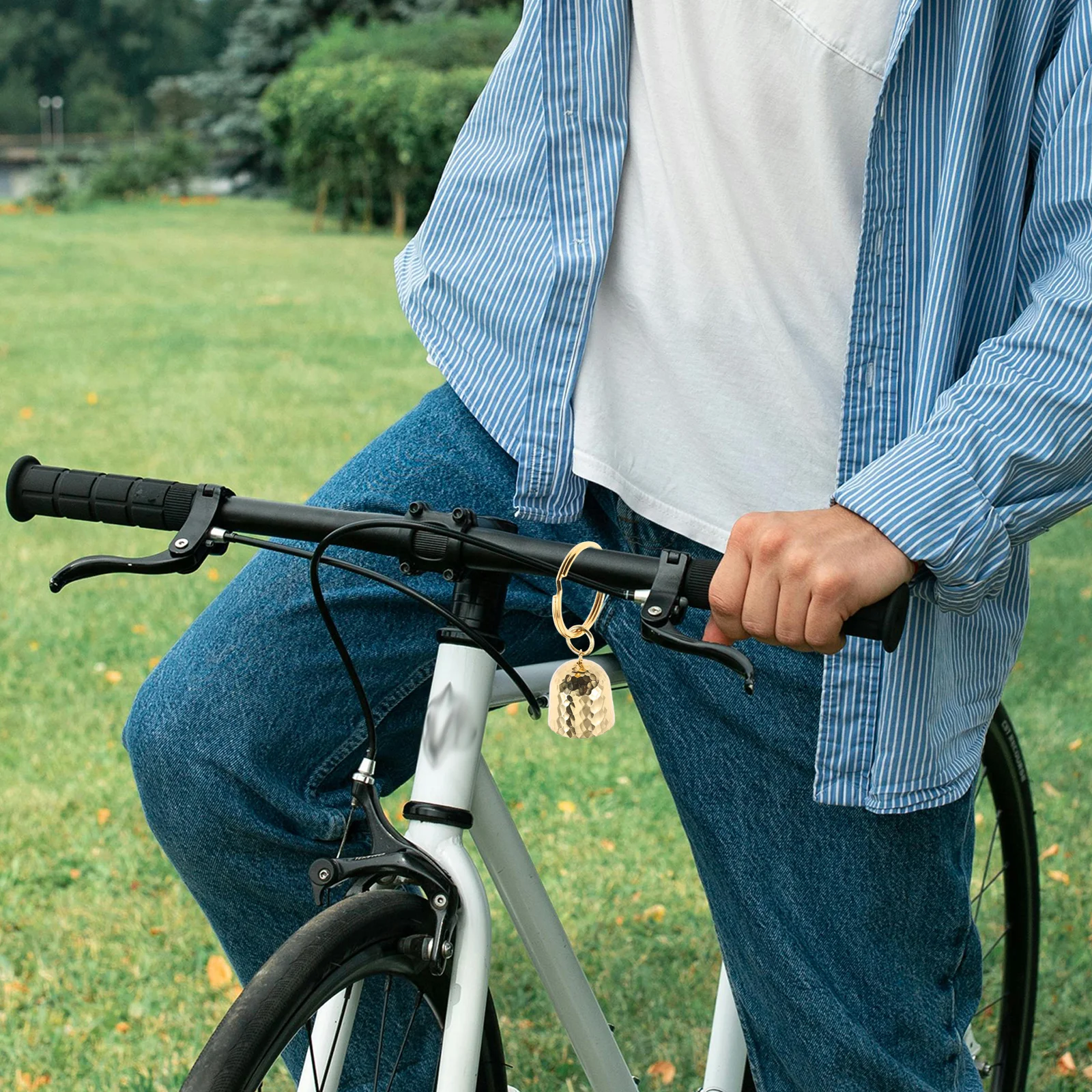 Открытый латунный брелок-колокольчик - Фотография_6