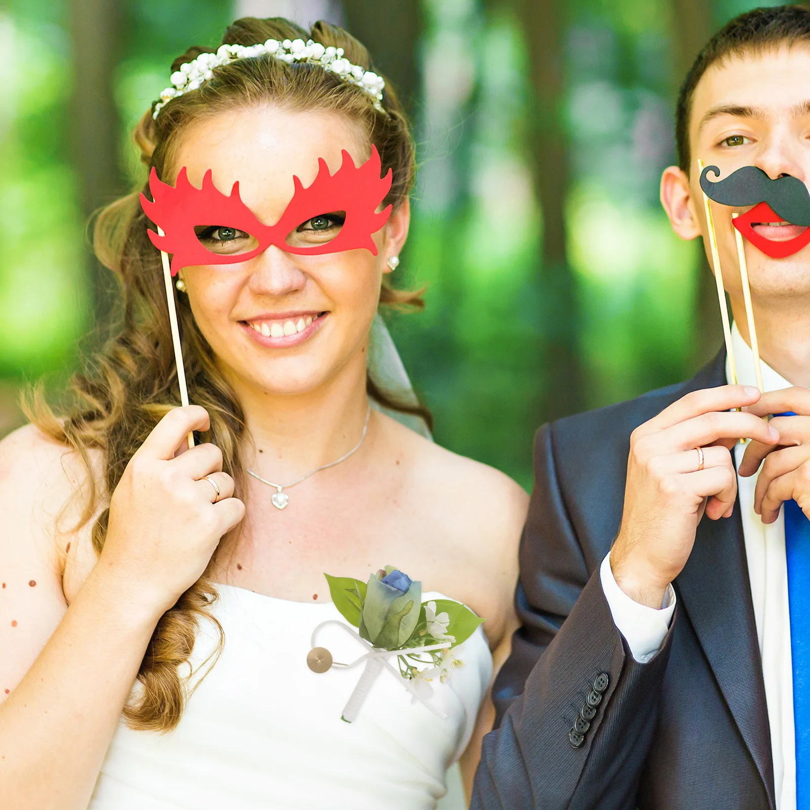 Реалистичная шелковая бутоньерка с цветком тюльпана - Фотография_6