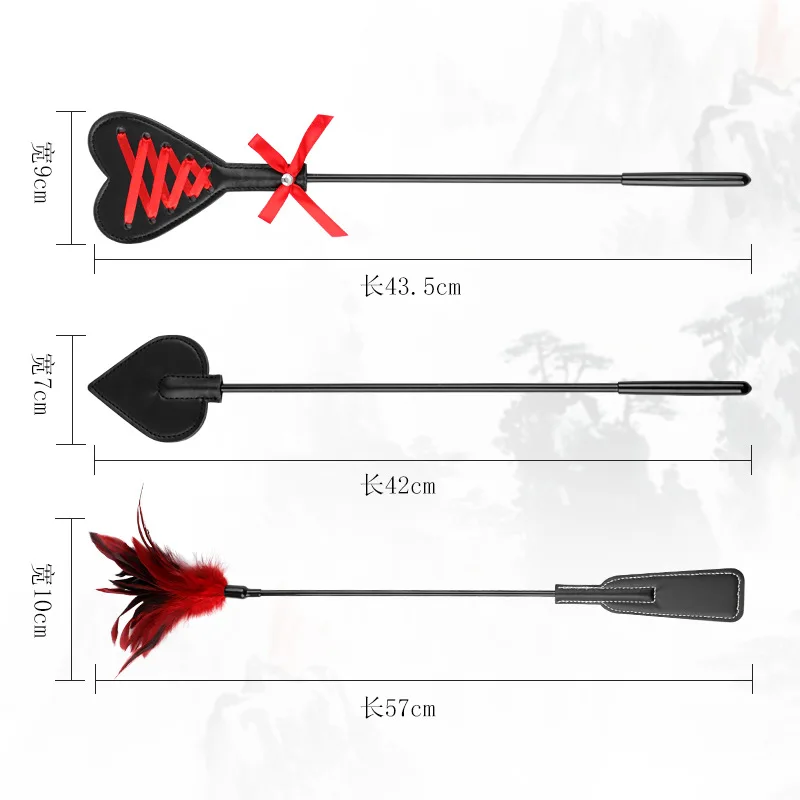 Искусственные лошади с перьями - Фотография_2