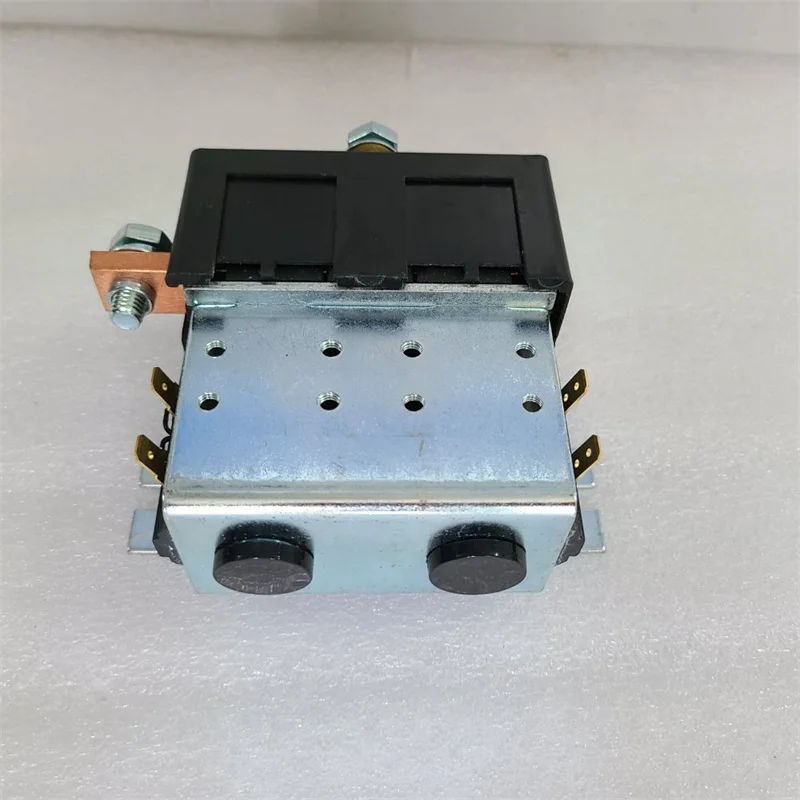 Заменить задний контактор заднего хода albright dc182 dc182-102 24 в - Фотография_5