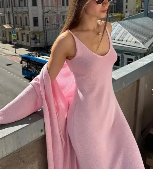 Вязаный кардиган с длинными рукавами + платье-бретелька - Фотография_3