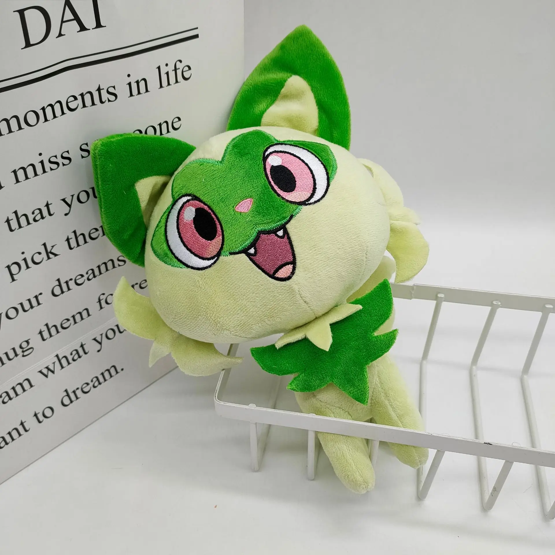 25 см плюшевая кукла sprigatito pokemon