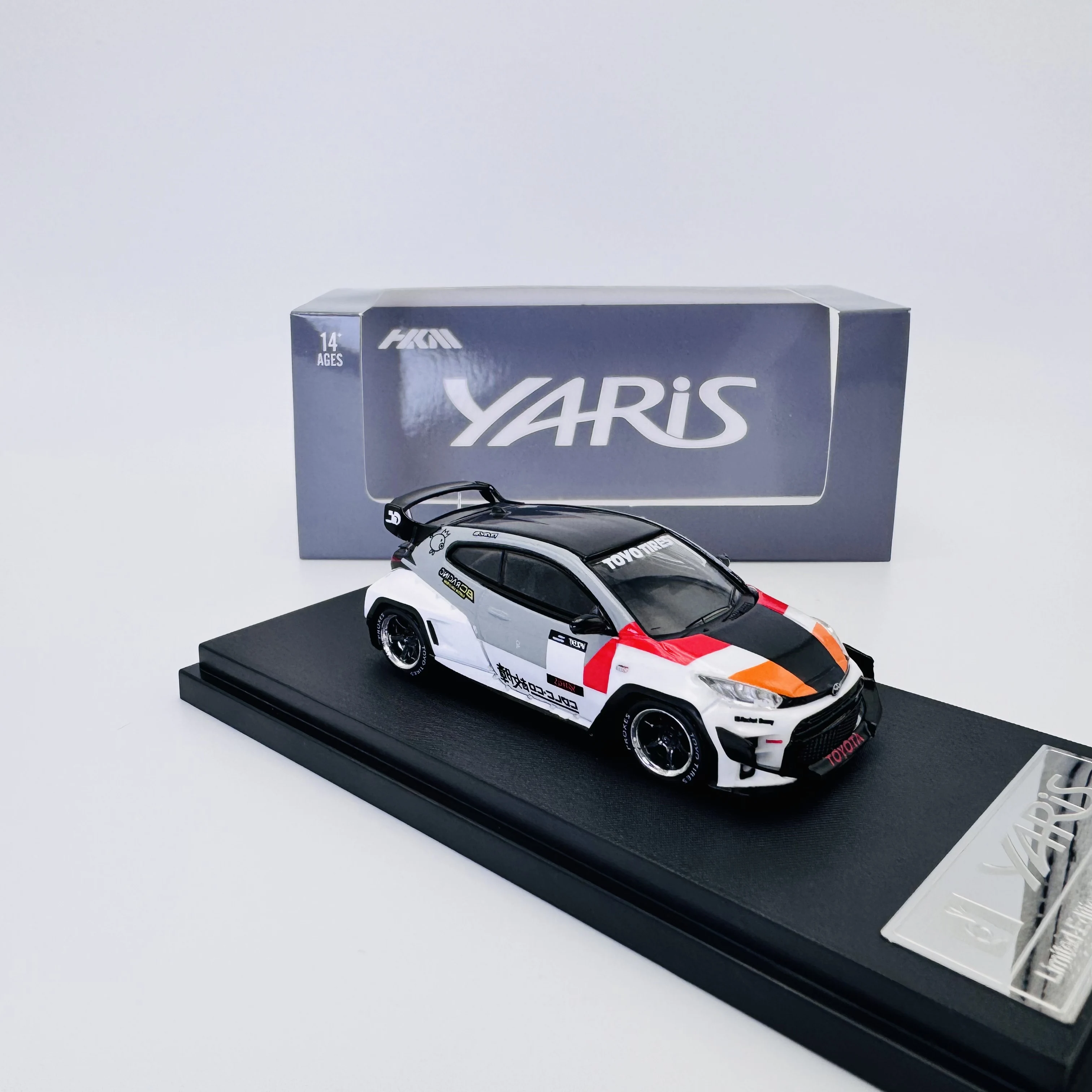 Hkm 1:64 gr yaris dazzling rocket - Фотография_6